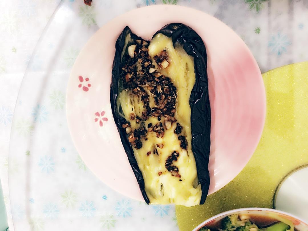 【微波炉烤茄子】