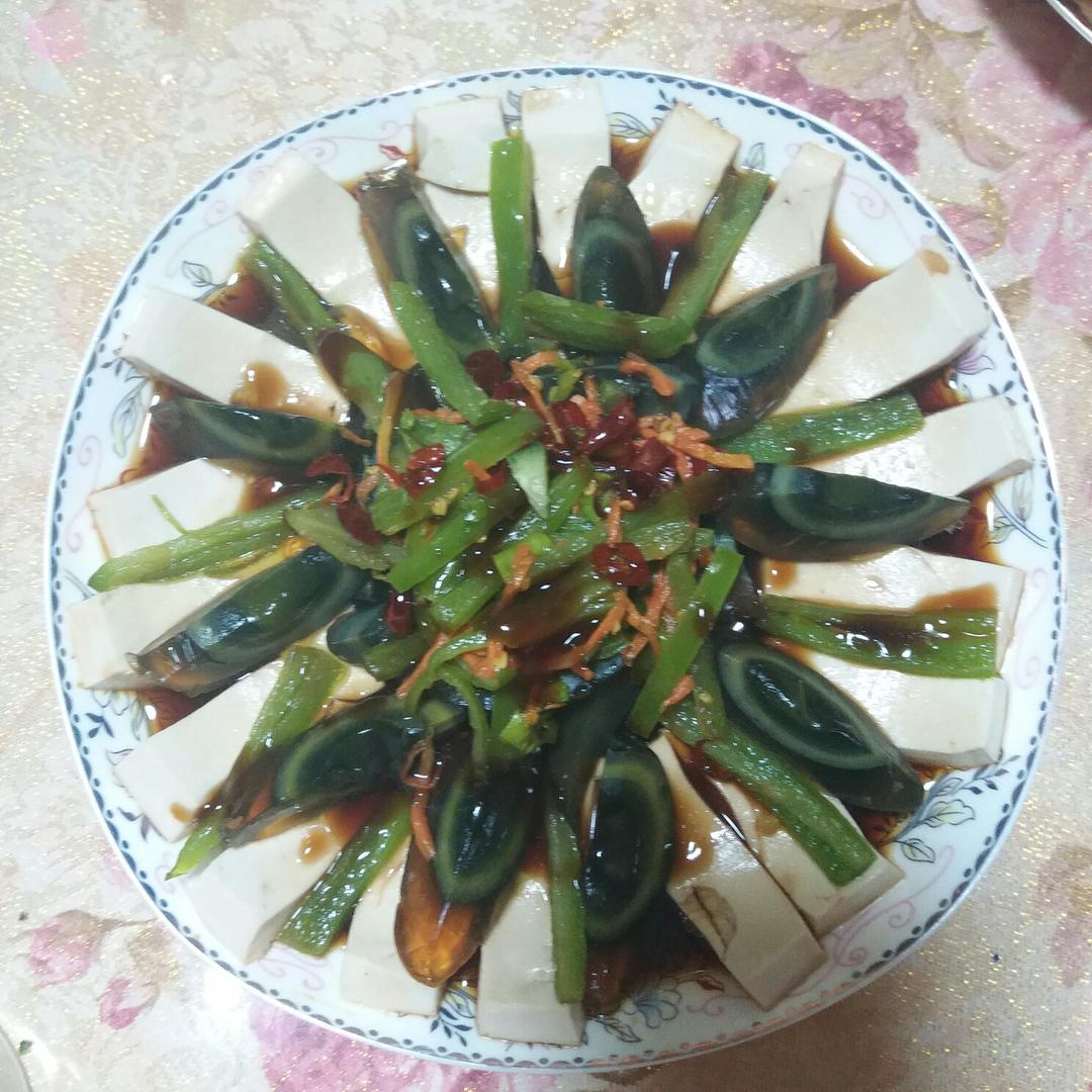 皮蛋豆腐
