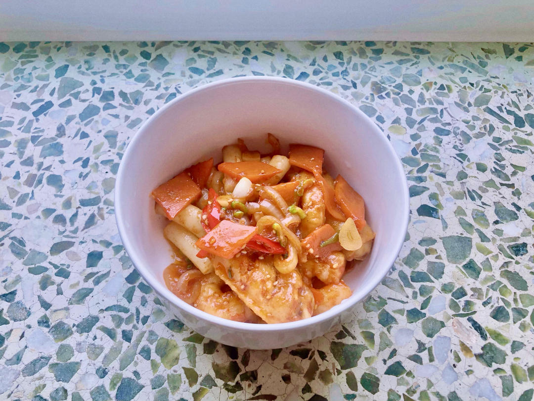 鸡翅年糕虾煲