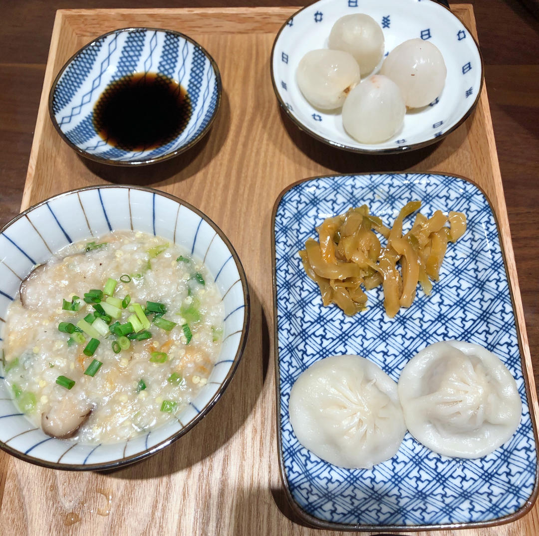 鲜虾干贝粥
