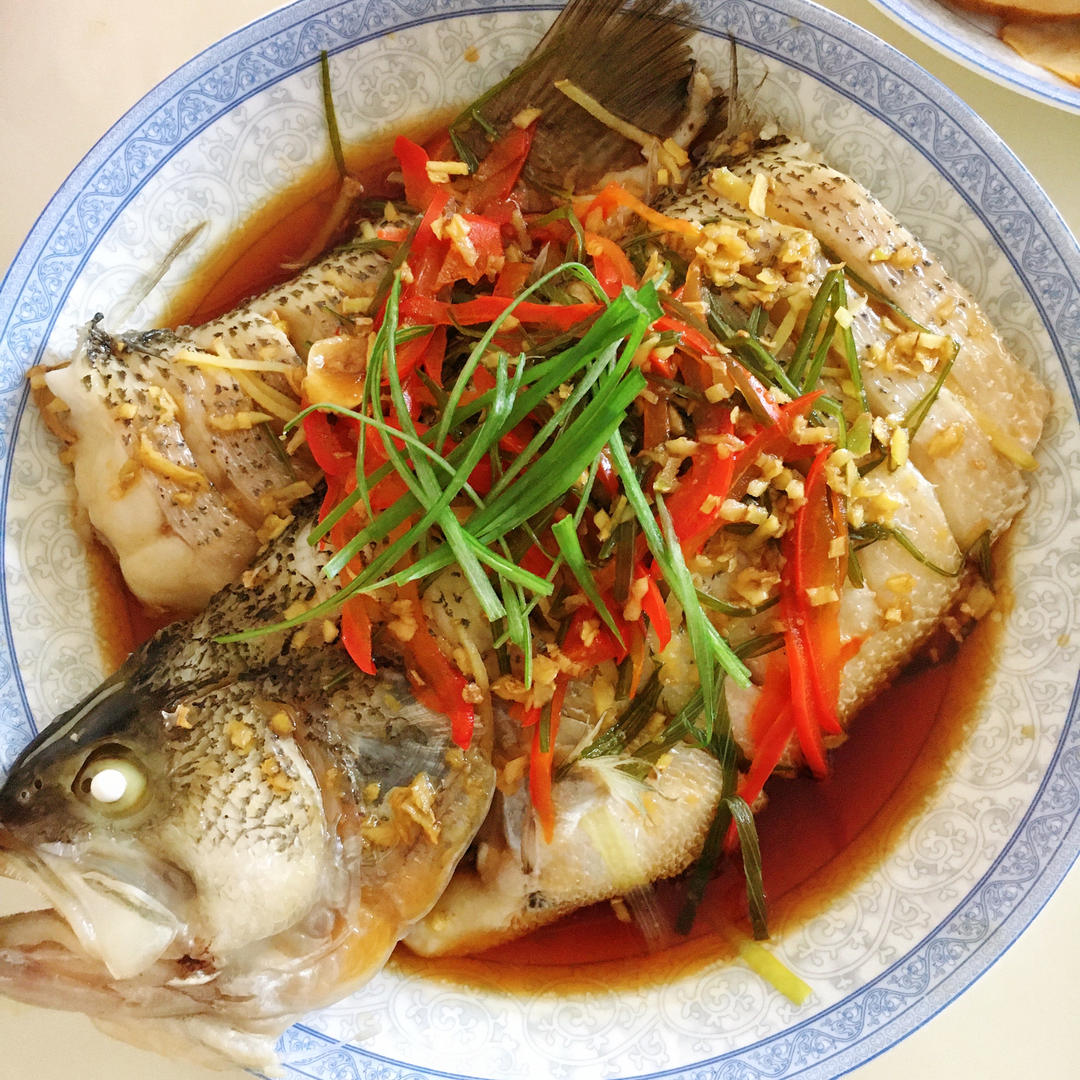 清蒸鲈鱼