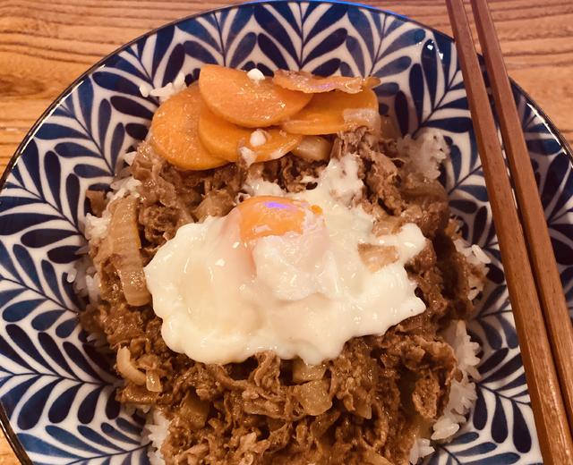 大满足牛肉丼（牛肉饭）