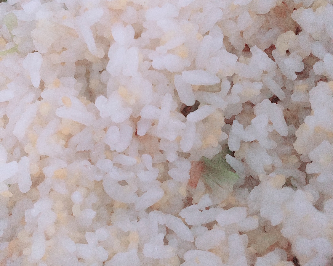 葱花炒米饭的做法