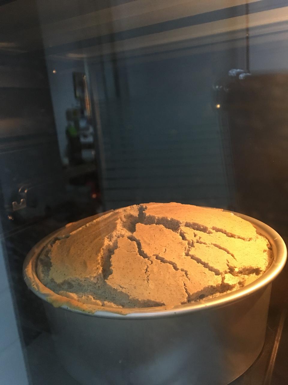 芝麻戚风蛋糕