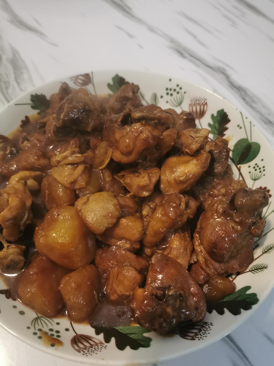 土豆炖鸡块