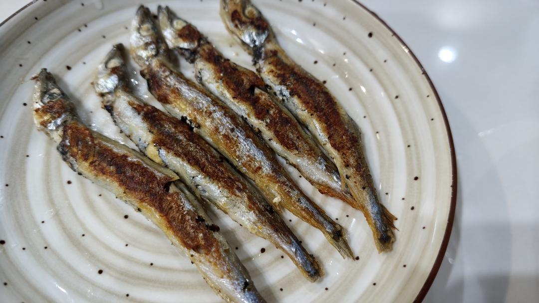 干煎多春鱼(如何做不散)