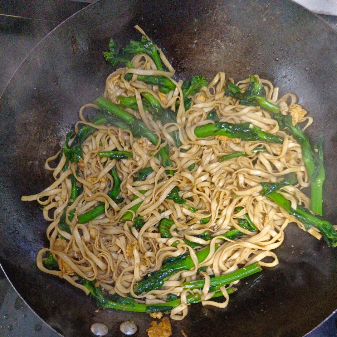 记忆里的夜市排挡肉丝炒面