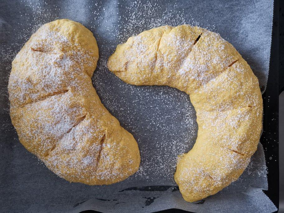 好吃到疯的南瓜奶酪软欧包