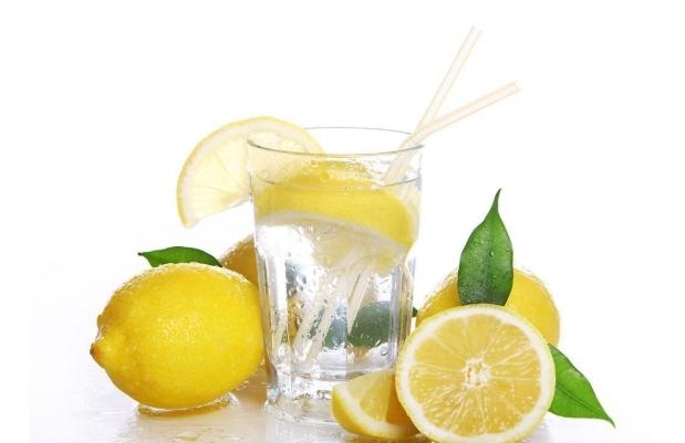 Pink lemonade 粉色柠檬汁的做法