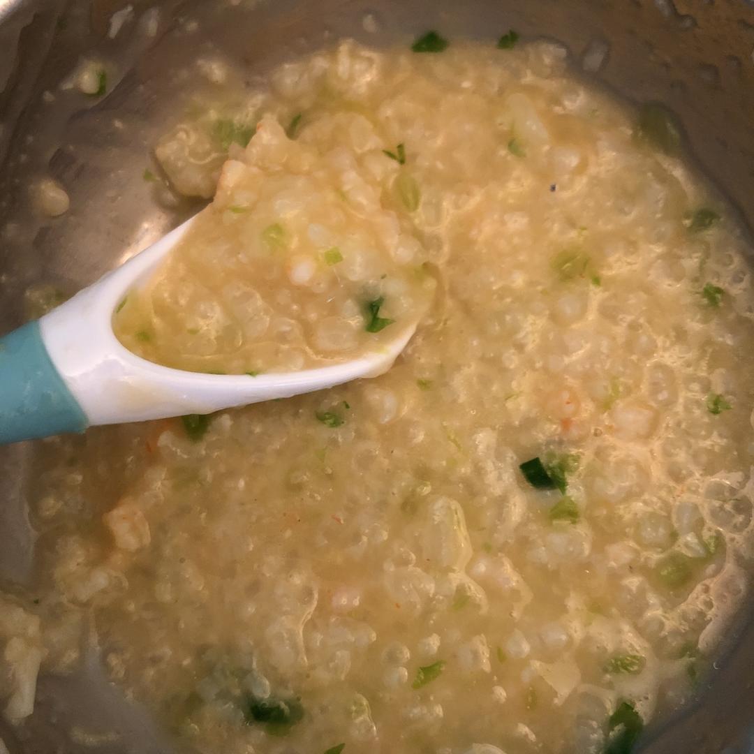 11M+鲜虾丝瓜粥：宝宝辅食营养食谱菜谱