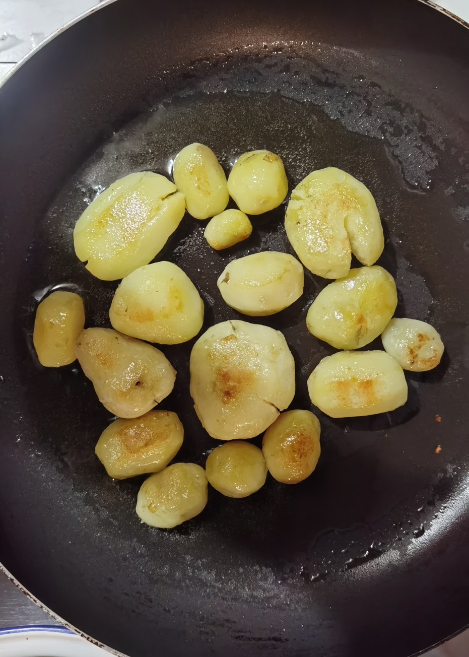 椒盐小土豆的做法 步骤4