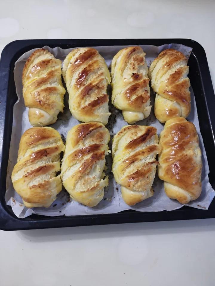 简单易操作的黄金椰蓉面包卷