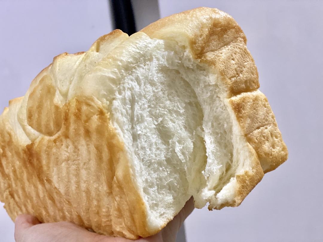 日式香浓炼乳面包