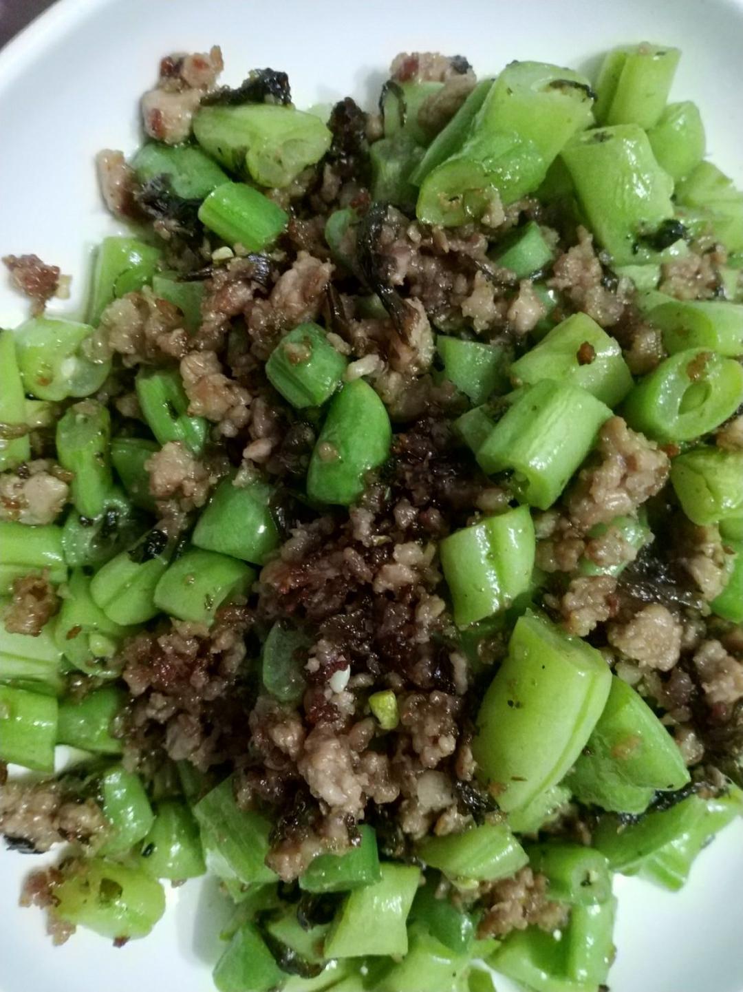 榄菜肉末四季豆