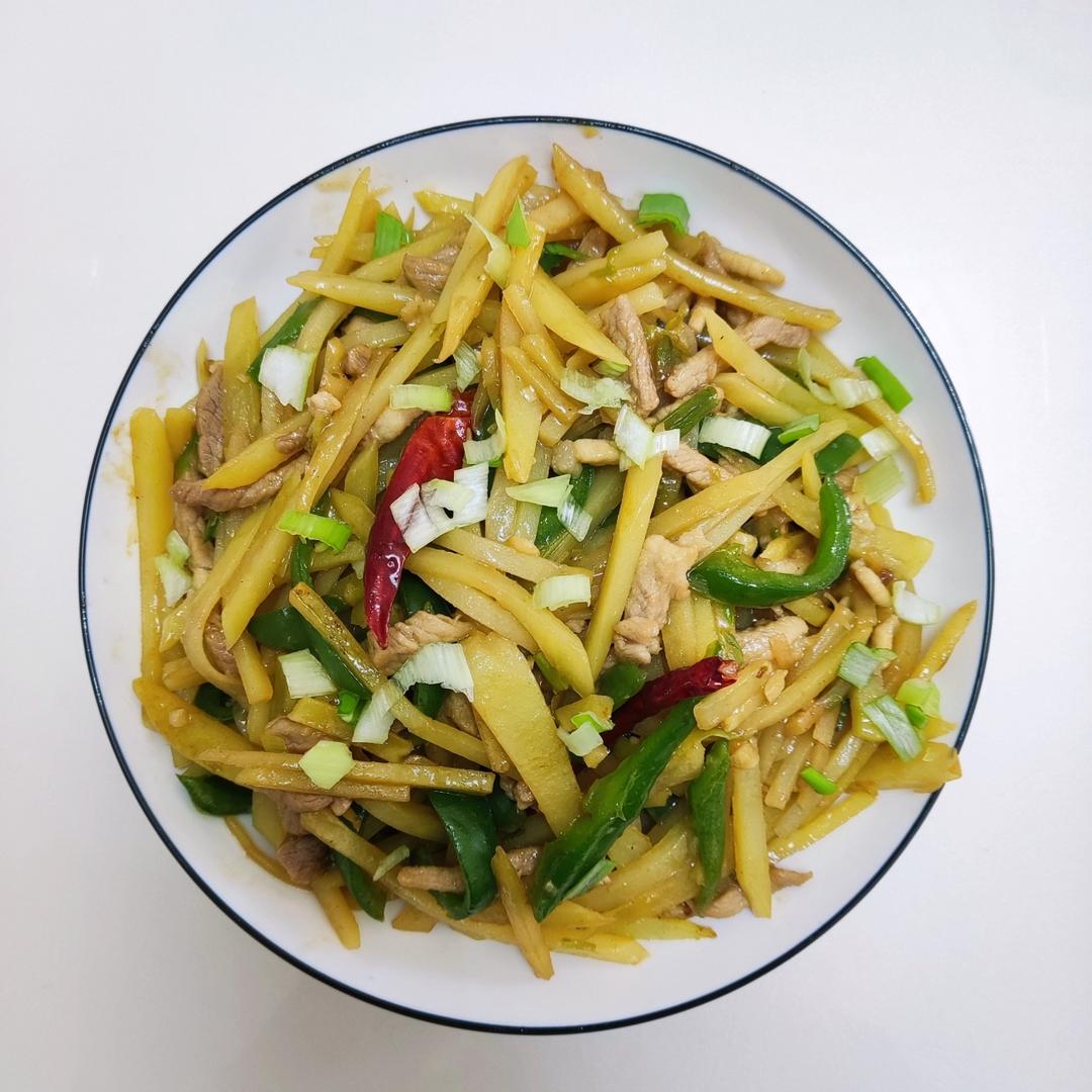 青椒土豆炒肉丝