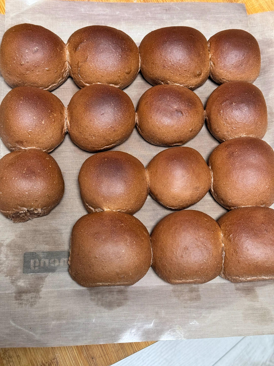 双重巧克力爆浆小餐包