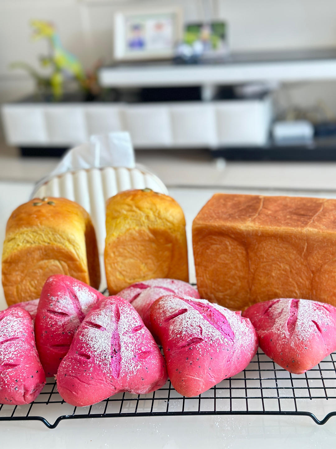 火龙果奶酪软欧包