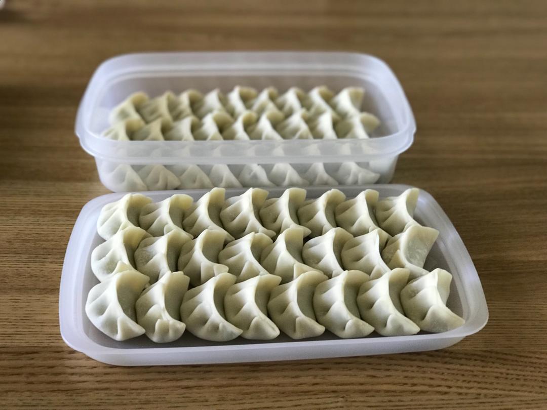 韭菜猪肉饺子(最简单最好吃又最多汁的饺子)