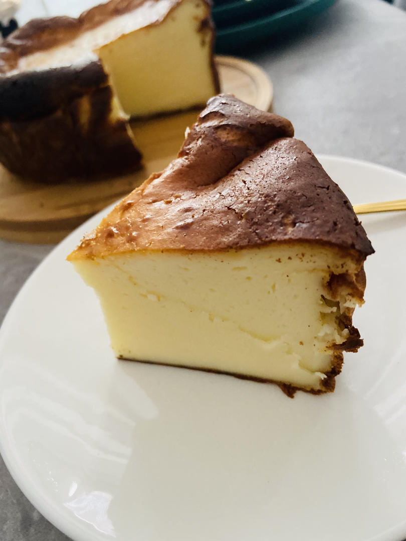曼食慢语丨酸奶巴斯克蛋糕