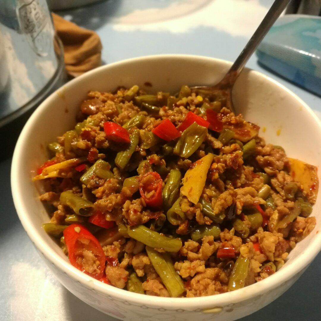 酸豆角炒肉末