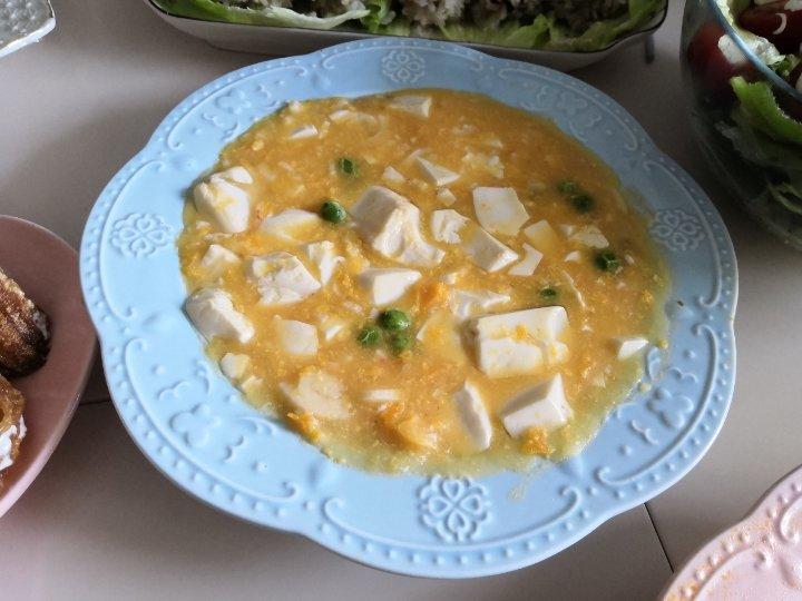 蟹黄豆腐（咸蛋黄版）