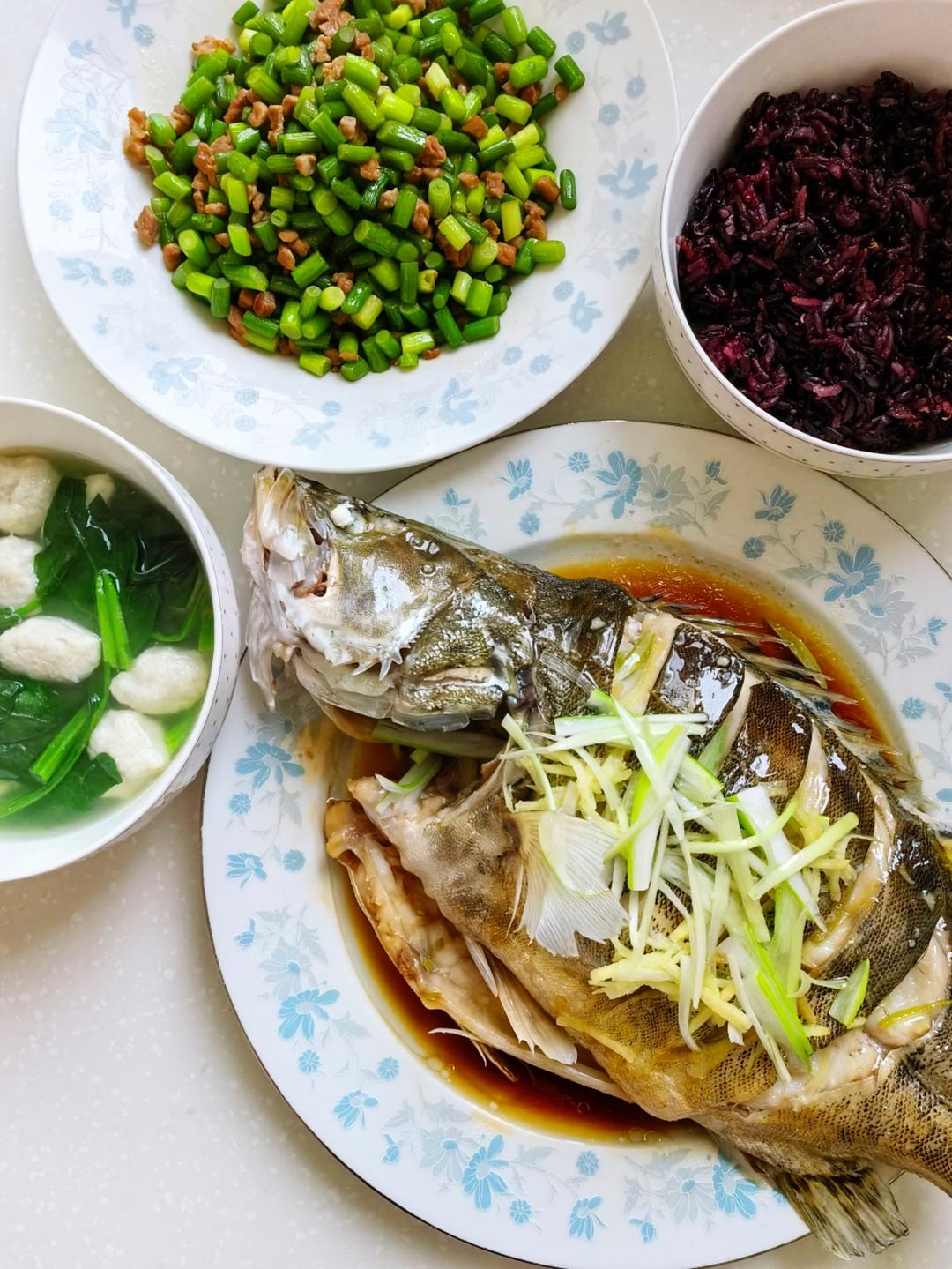 清蒸桂花鱼(鳜鱼)，适合各种清蒸鱼，超级鲜美
