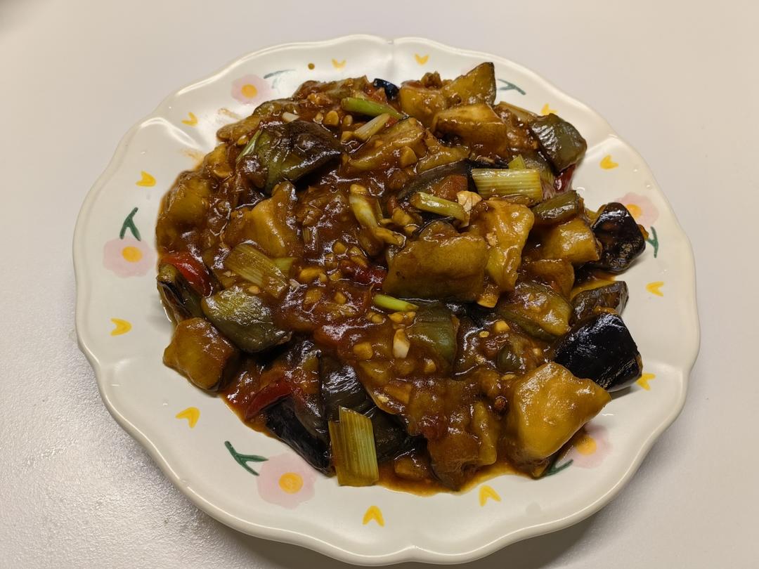 红烧茄子（佐西红柿尖椒）