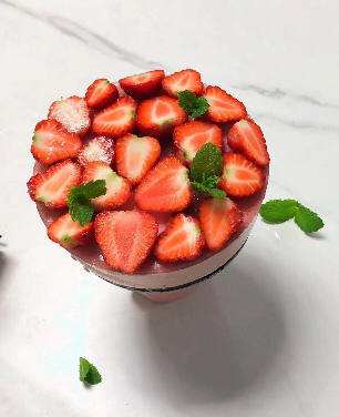 只需要搅拌搅拌就可以制作的芒果慕斯