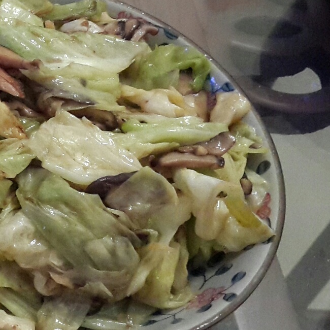 香菇卷心菜