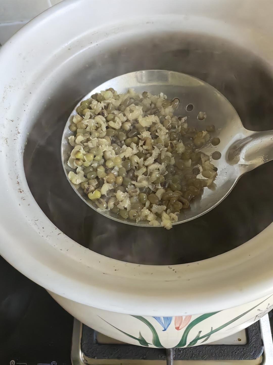 绿豆汤（粒粒开花，软糯流沙，超级省火🔥）