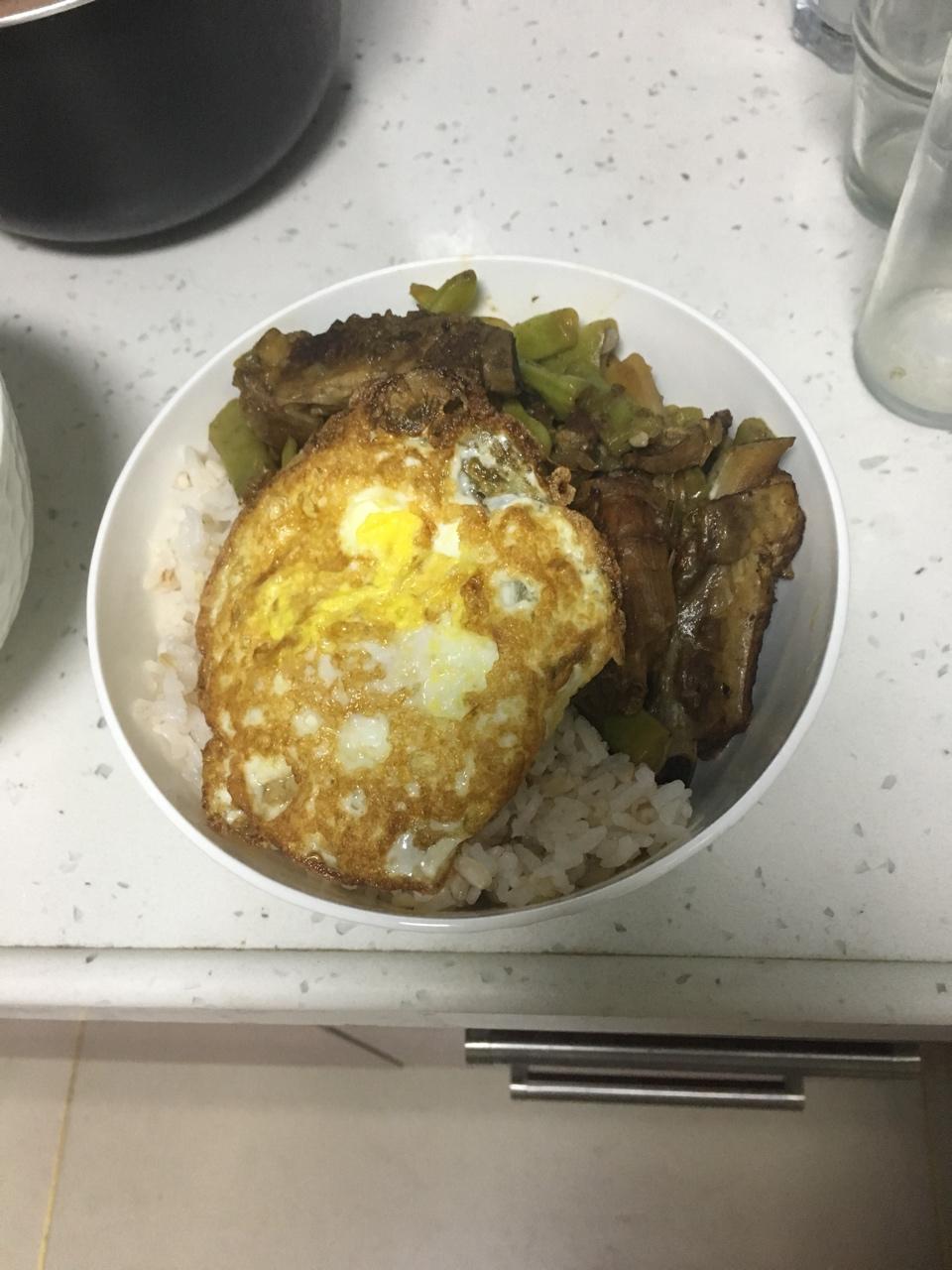 正宗排骨豆角土豆