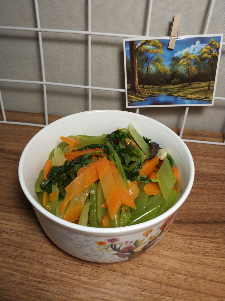 凉拌芹菜萝卜的做法