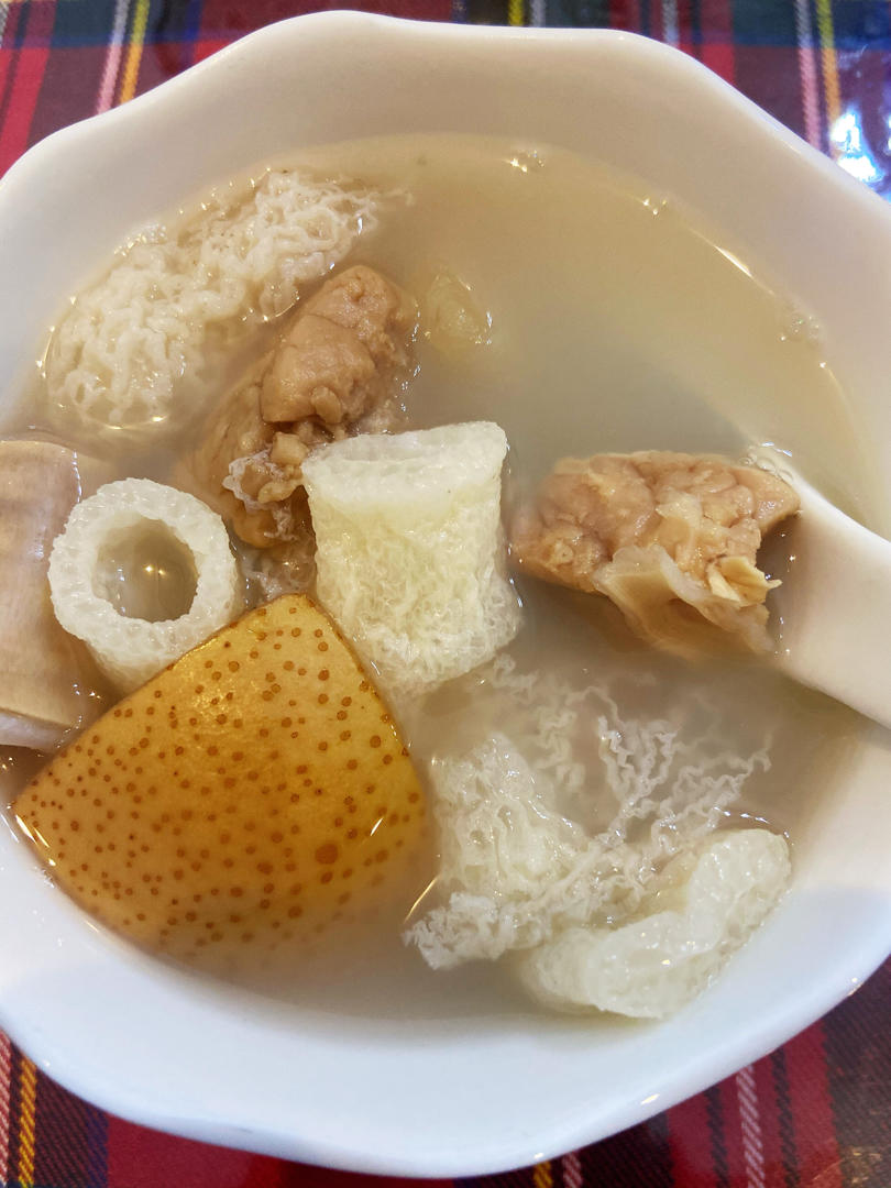 润肺雪梨猪肺汤