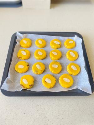 葡萄杏仁奶酥饼干的做法 步骤8