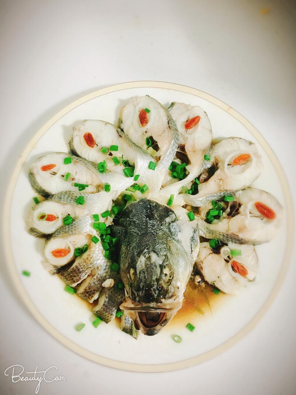 清蒸鲈鱼