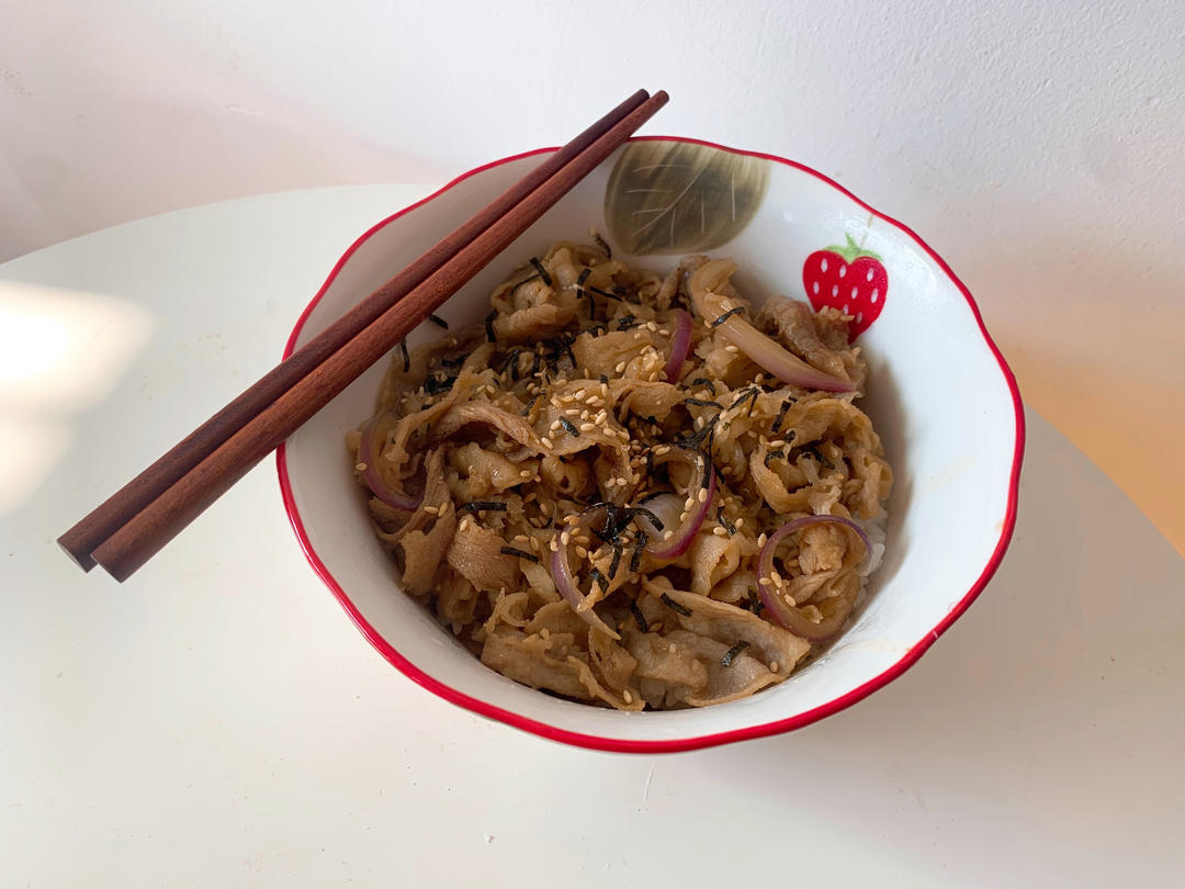 “吉野家”肥牛饭