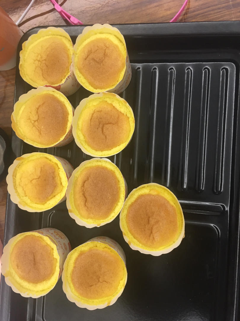 软绵绵戚风纸杯蛋糕