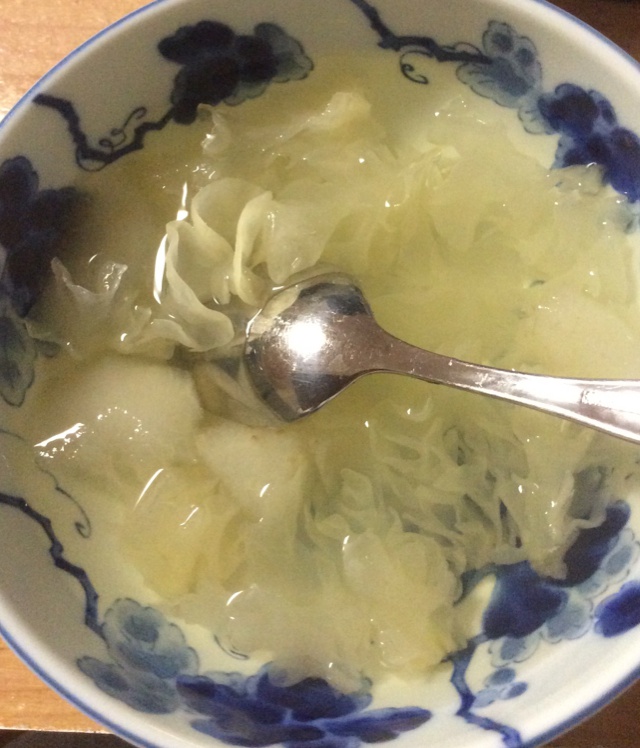 冰糖雪梨银耳汤