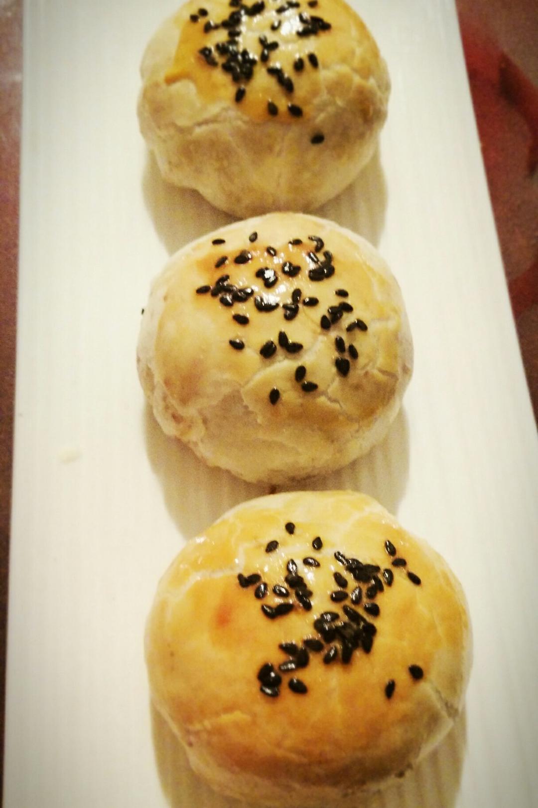 蛋黄酥：抹茶酥：（奶黄味）