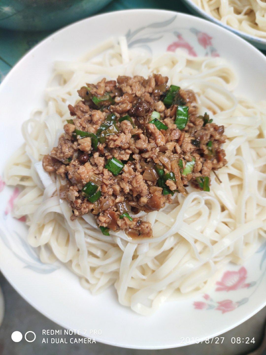 炸酱面