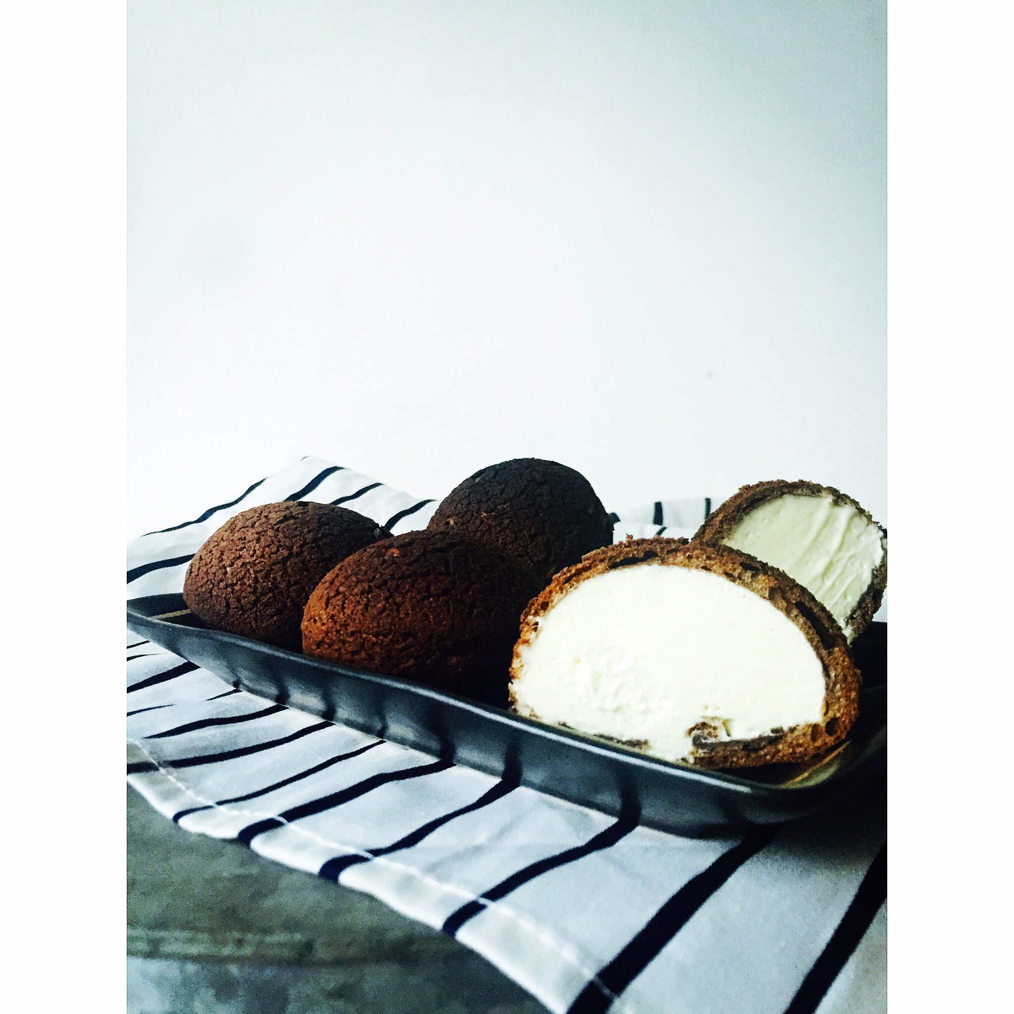 巧克力酥皮泡芙