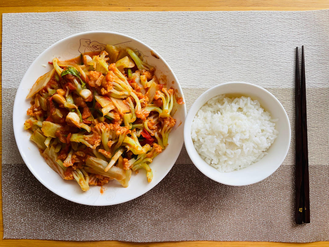 西红柿炒菜花（夏季开胃菜）