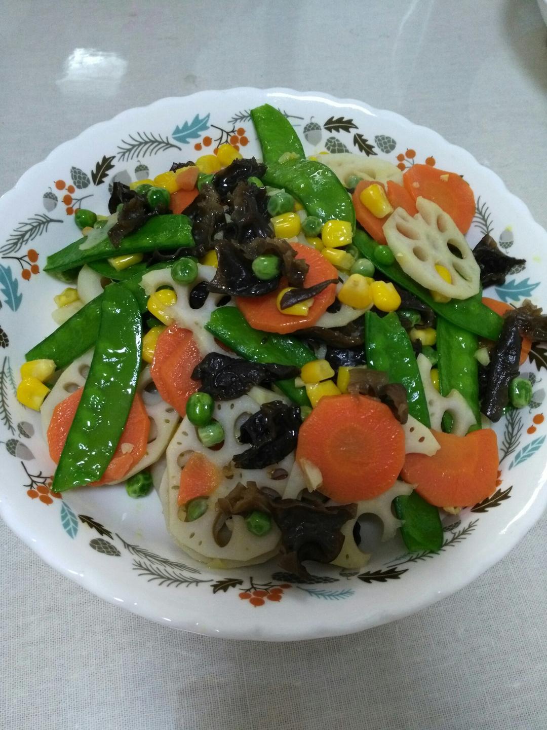 素菜也可以这么美—荷塘小炒