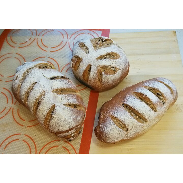 黑麦核桃红糖面包