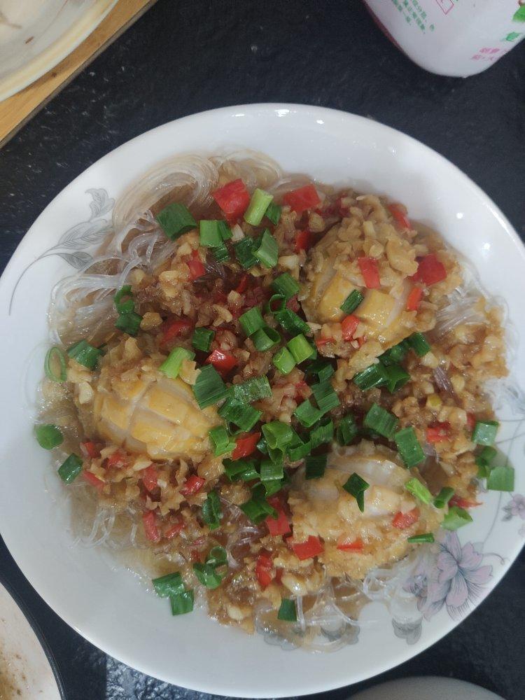 蒜蓉粉丝蒸鲍鱼