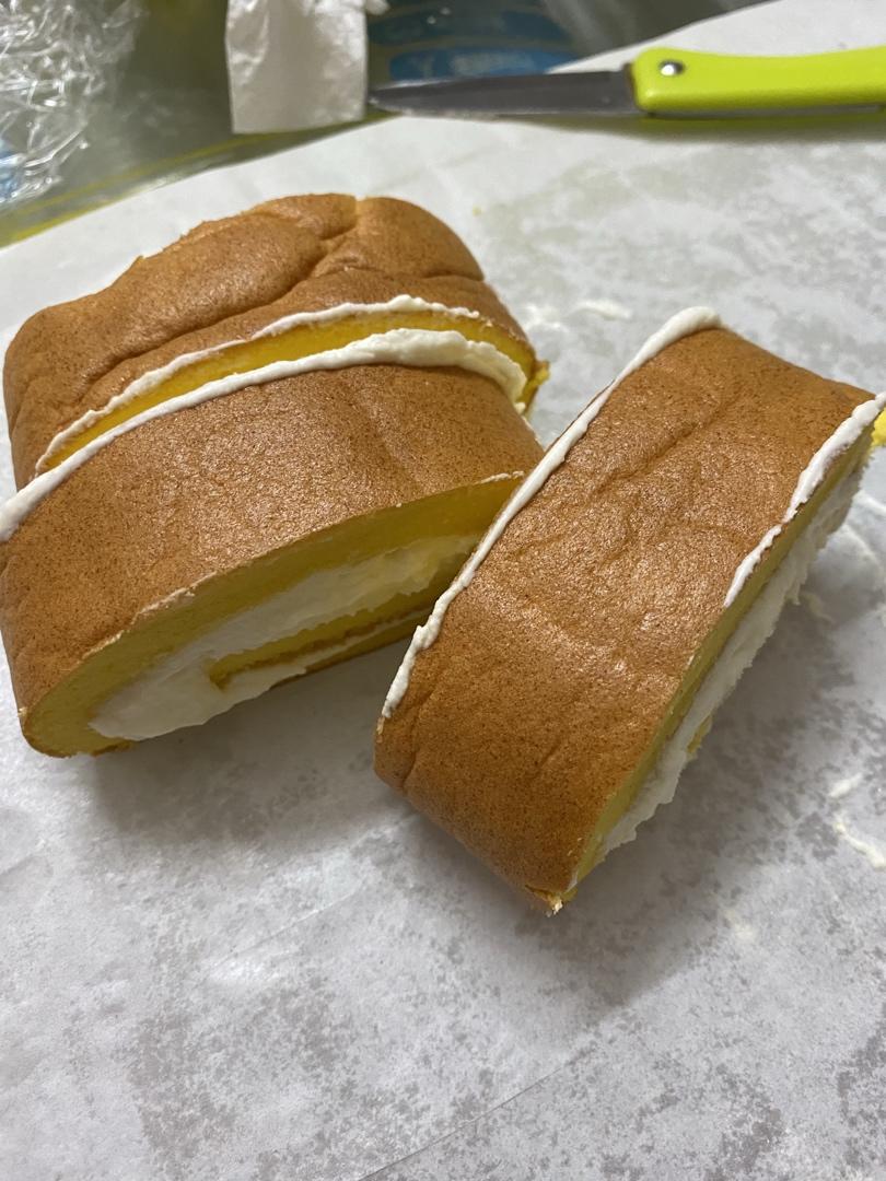 超详细的瑞士卷奶油蛋糕卷原味蛋糕卷的制作方法 饱满不掉皮不开裂（附模具换算方法）