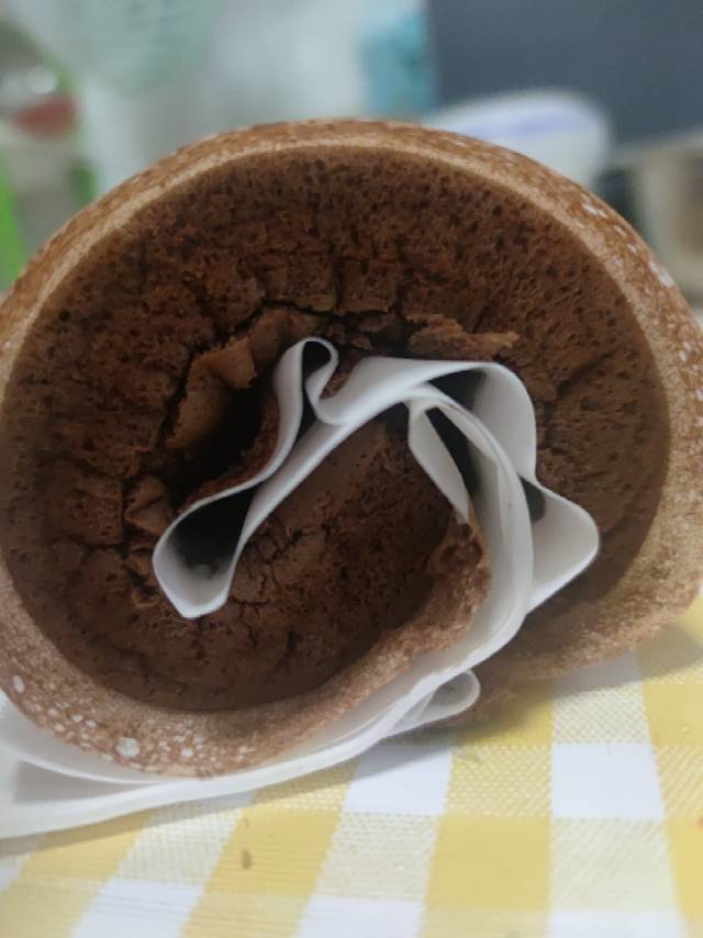 🍫梦龙蛋糕卷. 巧克力脆皮蛋糕卷 by pink-rabbit