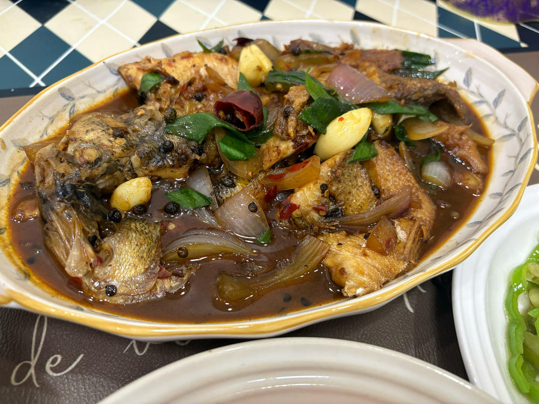 超快手超下饭的干烧鲈鱼 学不会你打我