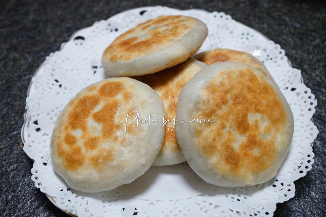 会连续吃八个的萝卜馅饼