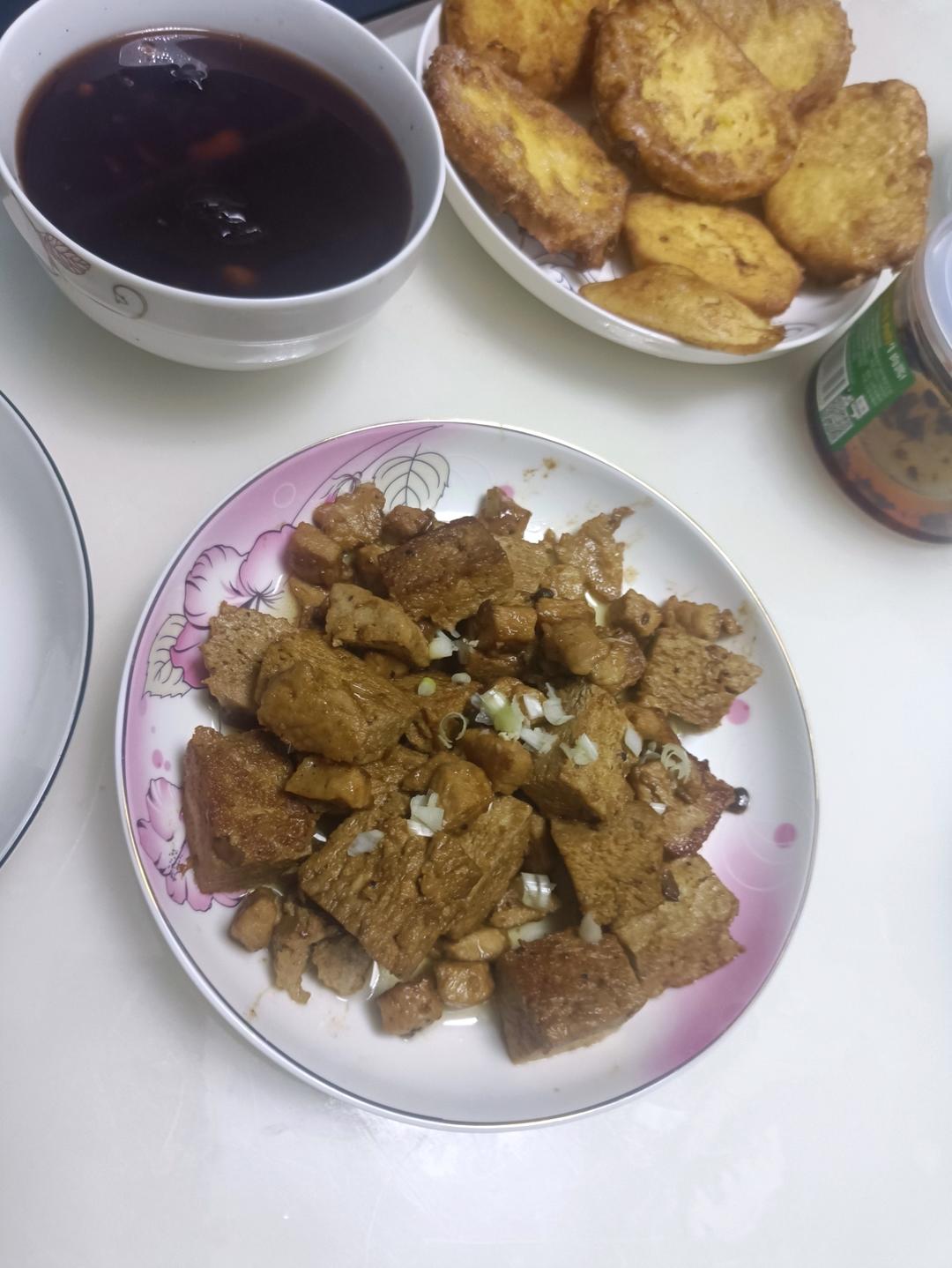 红烧冻豆腐